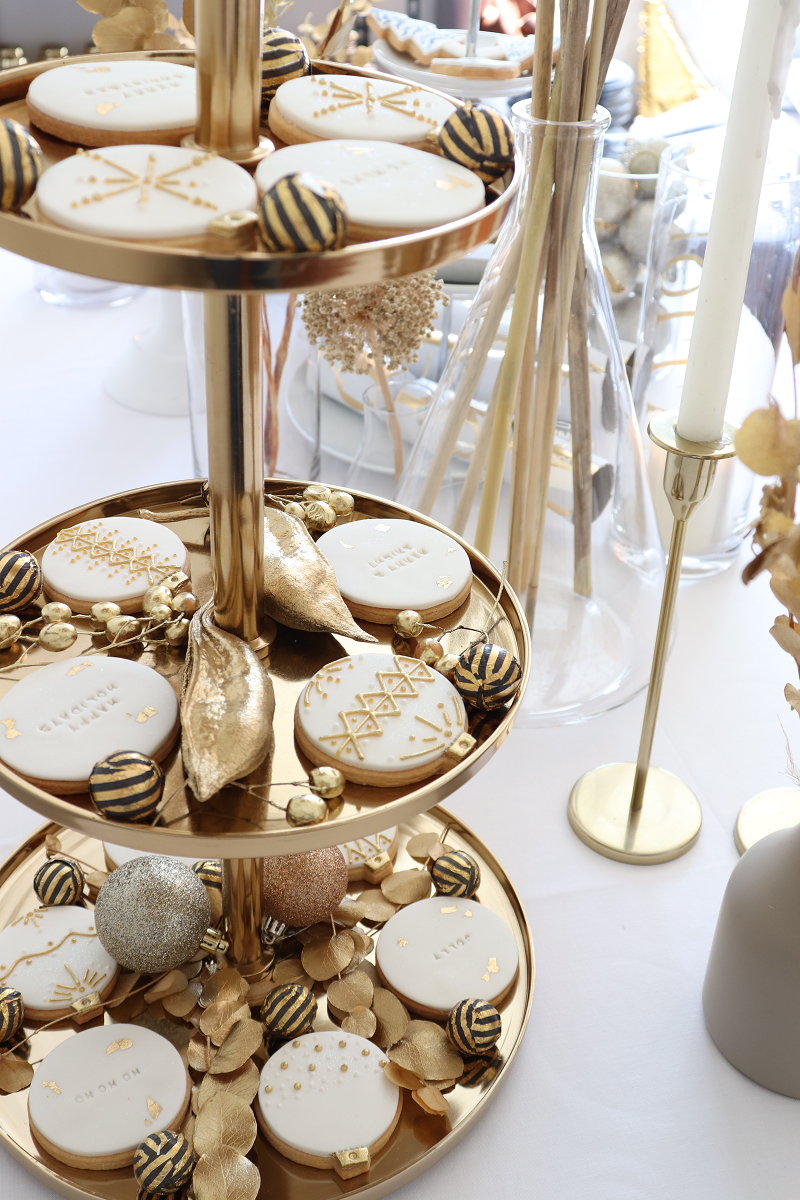 3 tier floating cake stand clearance