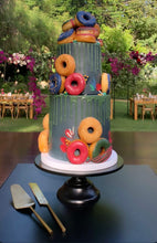 Load image into Gallery viewer, Cake Stand - Black